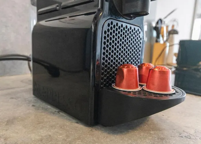 Le Sud - Quiet - Spacious - Ac - Private Car Park - Aerodrome Апартаменты