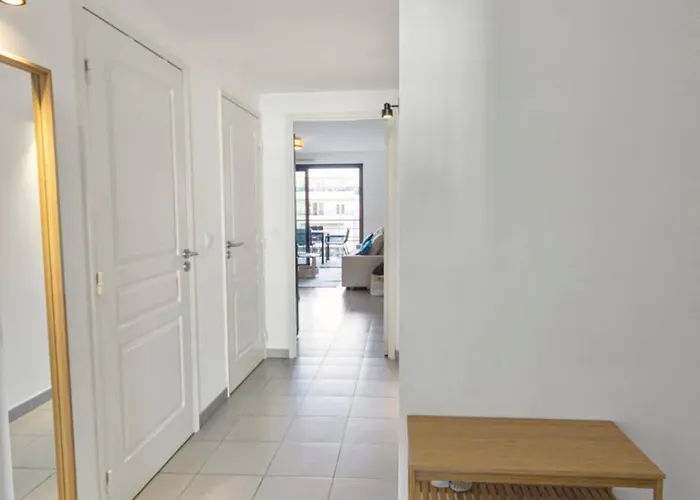 Le Sud - Quiet - Spacious - Ac - Private Car Park - Aerodrome Appartement Cannes